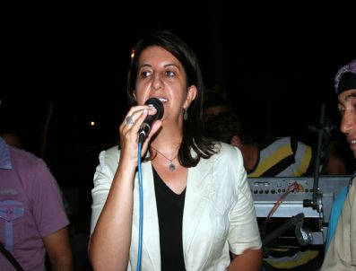 Bdp`liler Meşaleli Yürüyüş Düzenledi