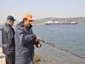 Çanakkale Boğazı, Doğalgaz Tankerinin Geçişi Sebebiyle 7 Saat Trafiğe Kapatıldı