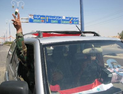 Deir Ez Zor`dan Gövde Gösterisi İle Çekilen Ordu, Geride Sessiz Bir Kent Bıraktı