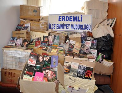 KıZKALESI - Erdemli`de Korsan Kitap Operasyonu