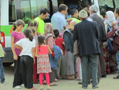 CENGIZ ERDEM - Hayatcan`dan Köy Çocuklarına Bayram Hediyesi