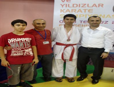 KÖSELI - Şampiyonluğu Kıl Payı Kaçırdı