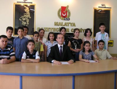 VEYSEL KATıRCı - Taşrada, Bursluluk Sınavında Parmak İsırtan Başarı