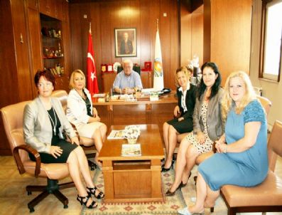 Akçay’da 5 Banka İle Ptt’nin Müdürlerinin Hepsi Bayan