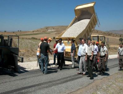 SERKAN ŞEKER - Balıkesir`de Köy Yolları Asfaltlanıyor