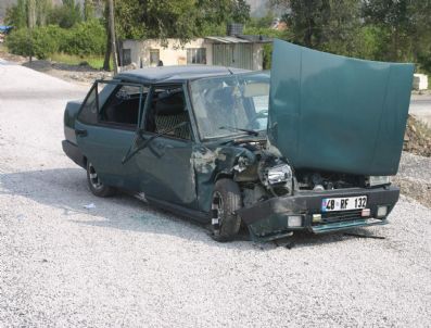SARıCAN - Dalaman’da Trafik Kazası: 4 Yaralı