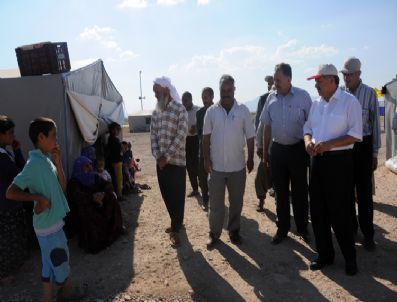 KıLBASAN - Karaman Valisi Kahraman, Tarım İşçilerini Ziyaret Etti