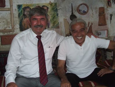 NAMIK HAVUTÇA - (özel Haber) Milletvekili Havutça, Edip Akbayram`ı Evinde Ziyaret Etti