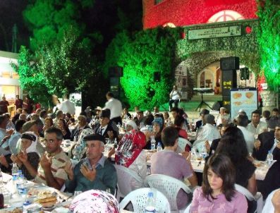 Şehit Aileleri ve Gaziler İftar Yemeğinde Buluştu