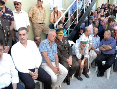 YıLMAZ ARSLAN - Şehit Cenazesinde Teröre Lanet Yağdı