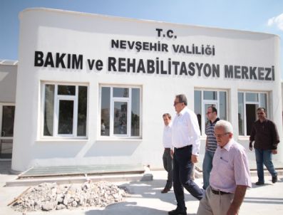 HASAN ÜNVER - Ünver, Zihinsel Engelliler Merkezinde İncelemelerde Bulundu