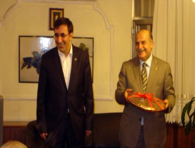 Bakan Yılmaz, Malatya`da İş Adamlarıyla Bir Araya Geldi