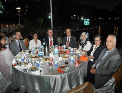 Besaş Ailesi İftarda Biraraya Geldi