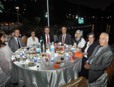 Besaş Ailesi İftarda Biraraya Geldi