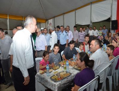 Denizli Belediyesi’nin Çadırında Her Gün 5 Bin Kişi İftar Ediyor