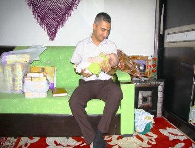 RAMAZAN FANI - Erciş Kaymakamı Fani Üçüzlere Sahip Çıktı