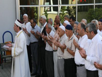 İzmit`te Somali İçin Yağmur Duası