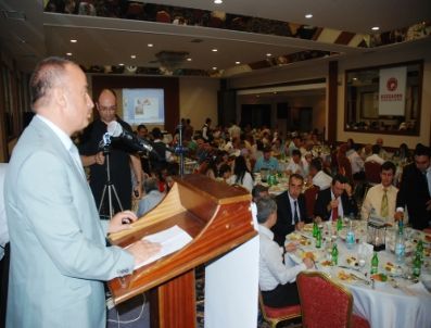 Kamerun`a Sağlık Çıkarması Yapan Hekimler İftarda Buluştu