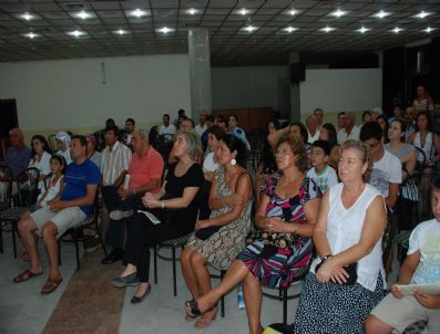 Kanseri Yeniş Ötküsünü Tiyatroyla Anlattı