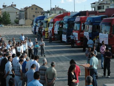 KAMIL UĞURLU - Karaman`dan Somali`ye Gıda Yardımı