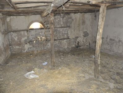 ALİ FUAT CEBESOY - Tarihi Ev 687 Yıldır Hala Ayakta