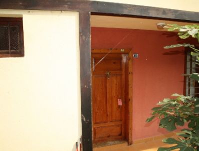 ULUSAL KANAL - Trabzon`da İki Evde Arama Yapildi (2)