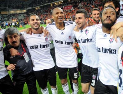 VELEZ SARSFIELD - Beşiktaş ilk 100 içine girdi