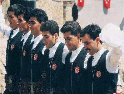 ÇINGENELER - Erzurum Barı Canlılığını Koruyor