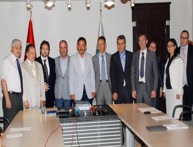 Kayseri‘de Raylı Sistem İkinci Ve Üçüncü Etap Yapım Sözleşmesi İmzalandı