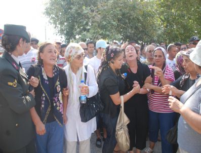 Mersin Şehidine Ağladı