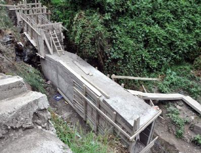 Mithatpaşa Mahallesi’nde Menfez Çalışması