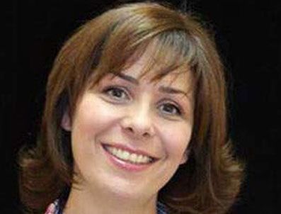 Ünlü tiyatrocu Sevgi Sakarya beyin enfarktüsü kurbanı oldu