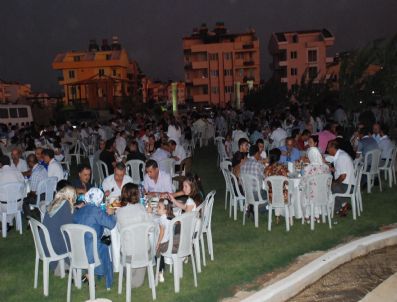 AKYENIKÖY - Didim Ak Parti`de Geniş Katılımlı İftar Yemeği