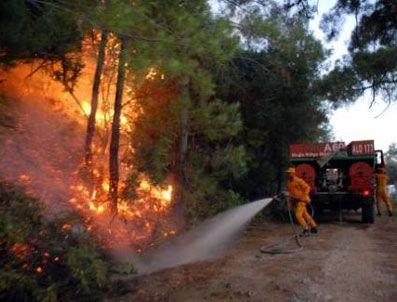BAHATTIN ATÇı - Muğla'daki yangın söndürüldü!