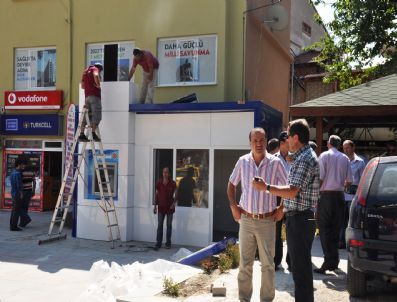 Sapanca’ya Modern Taksi Durağı