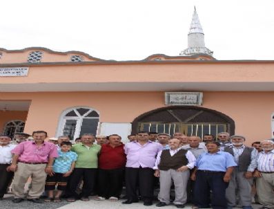 YUSUF ŞAHIN - Söğütlübahçe Camii`nin Cemaati Yıkıma Karşı