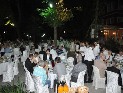 Yıldız Üniversitesi Mezunları İftarda Buluştu