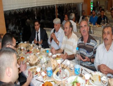 Alevi ve Sünni Vatandaşlar Aynı Sofrada İftar Yaptı