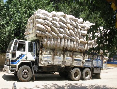 Bölgenin Saman İhtiyacı Araban Ovasından Karşılanıyor