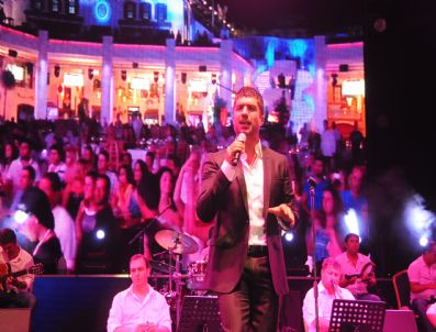 SARP AKKAYA - Cratos Premıum`dan Duyarlılık Örneği