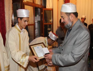 Darende`de 14 Hafıza Törenle İcazet Verildi