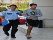 Evsiz Şahsı Soyan Hırsız Yakayı Ele Verdi