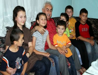 Giresun Valisi Şahin, Fakir İftar Sofralarına Konuk Oluyor