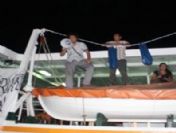 İşçi partililer vapur işgal etti