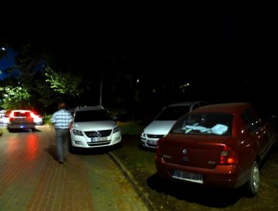 Kültürpark`ın Çimenleri Otopark Oldu