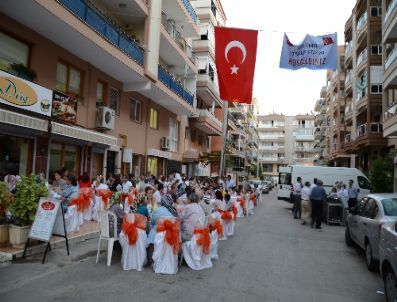 Müftü Gevher, Komşuluğa Örnek Olmak İçin Sokak Komşularına İftar Verdi