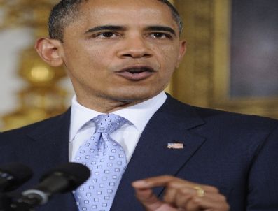 Obama: Kaddafi Rejimi Çöküyor