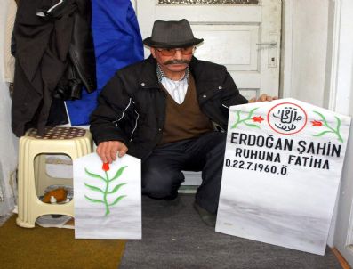 Ölmeden Mezar Taşını Yaptırdı