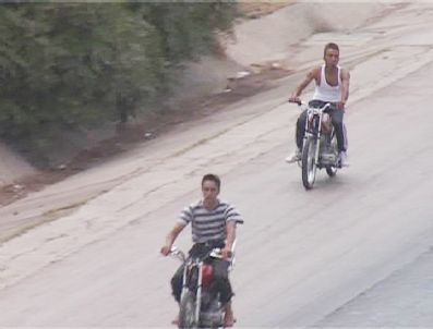 Otoyolda Ölümüne Yarış