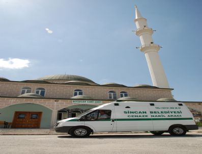 MUSTAFA TUNA - Sincan Belediyesi Vatandaşın Acı Gününde De Yanında